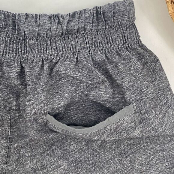 Lululemon 2.5” Spring Break Away Shorts Heathered Lux Multi Grey Size 4 - Picture 7 of 8